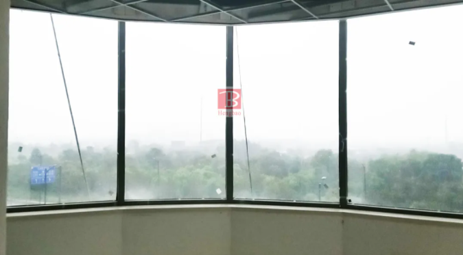 使用隔斷防火玻璃時要注意什么？